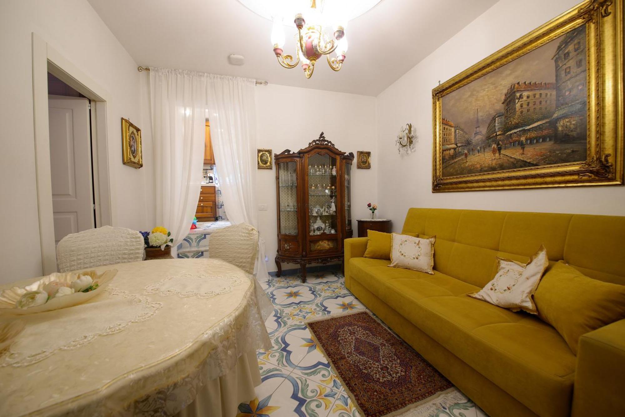 Giallo Napoletano Home Neapel Exterior foto